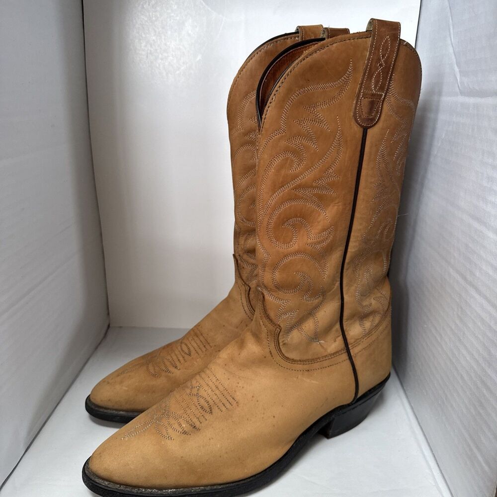 Vintage J. Chisholm beige/tan Leather Western Cowboy Boots Men's 11 D Made USA